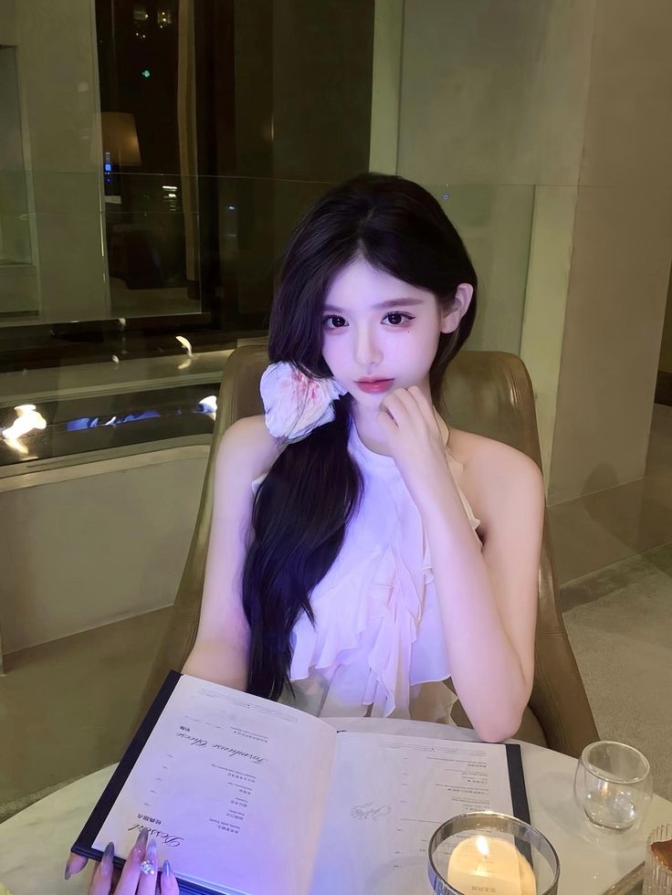 Ảnh bìa truyện Hôn Lễ Toàn Thành Phố Xem